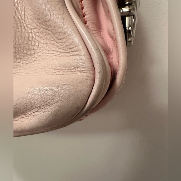Marc Jacobs Leather Shoulder Bag in Blush Pink - Picture 7 of 15